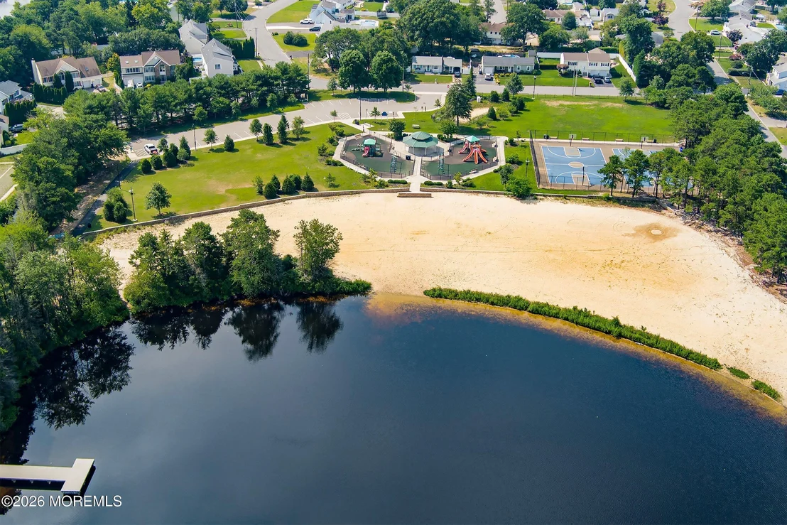 Photo of 296 Lake Shore Drive