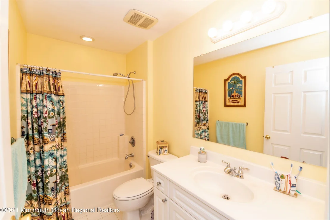 Photo of 607 Windcrest Court