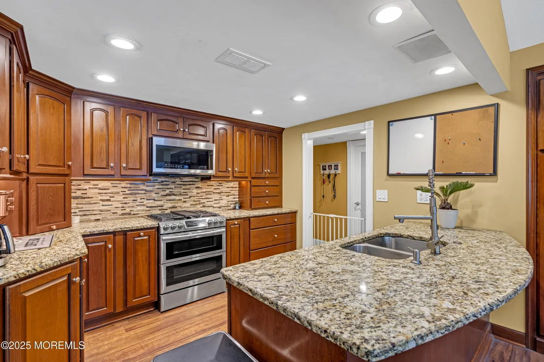 Photo of 110 4th Avenue