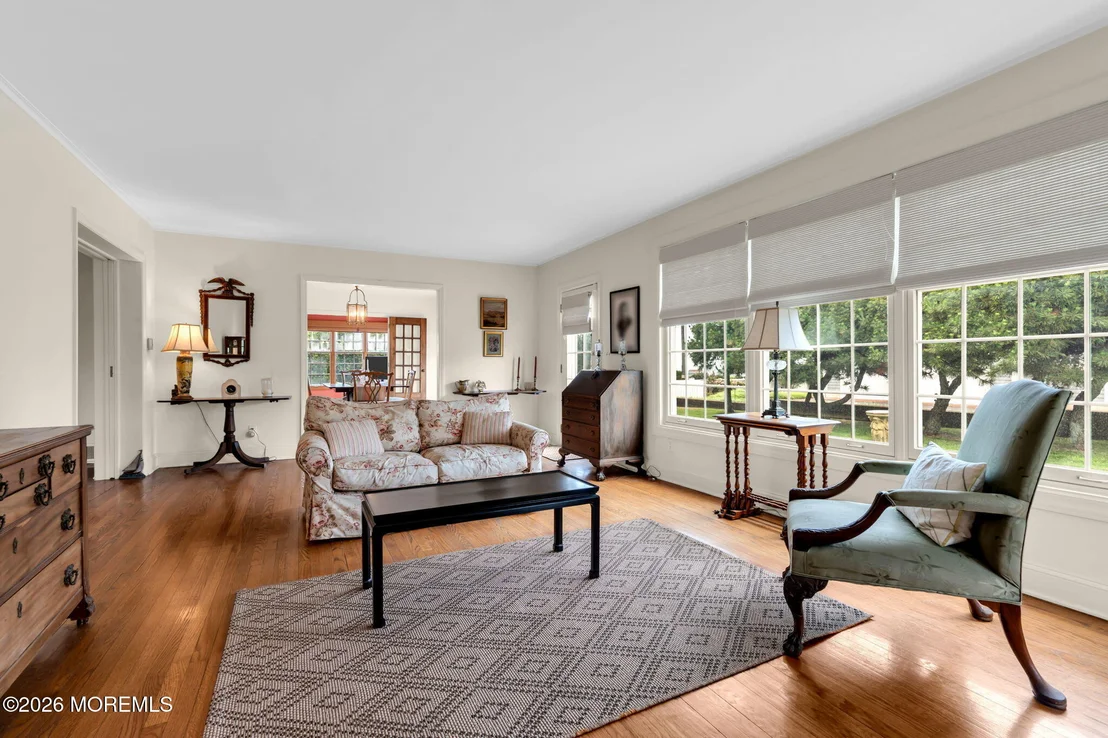 Photo of 5 Howell Avenue