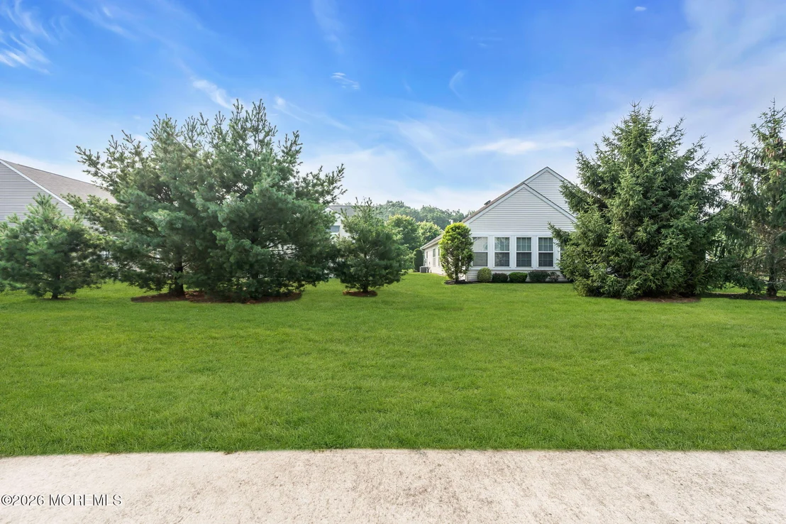 Photo of 44 Eagle Ridge Circle