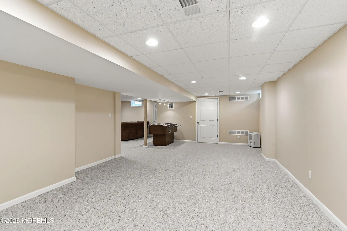 Photo of 433 Meadowood Road