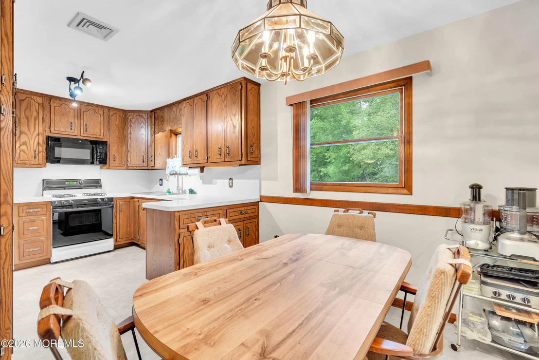 Photo of 99 Cedar Swamp Road