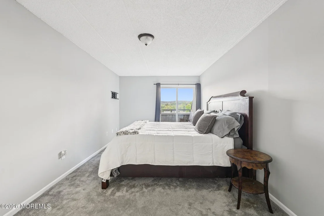 Photo of 44 Iron Forge Square