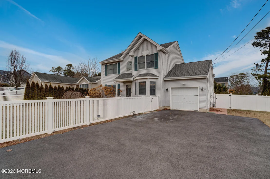Photo of 223 Serpent Lane