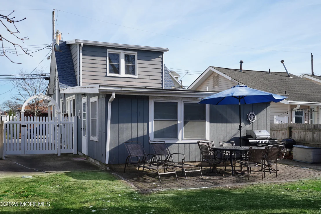 Photo of 1809 Pine Terrace