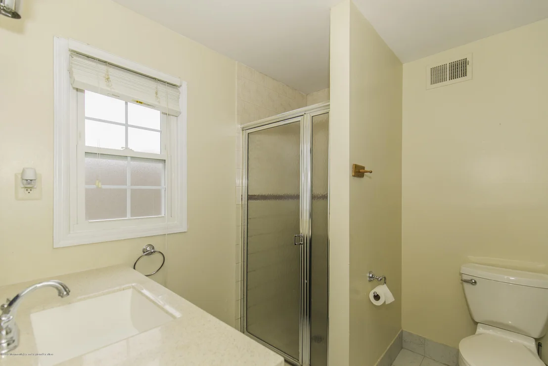 Photo of 58 Oak Knoll Drive