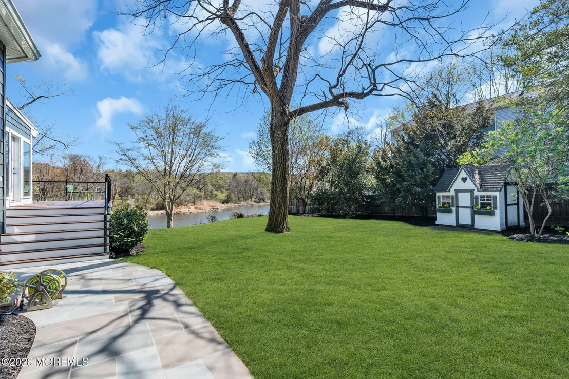 Photo of 531 Locust Point Road