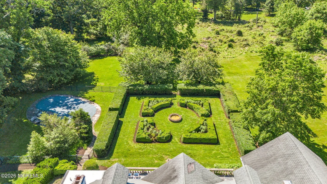 Photo of 83 Ridge Road