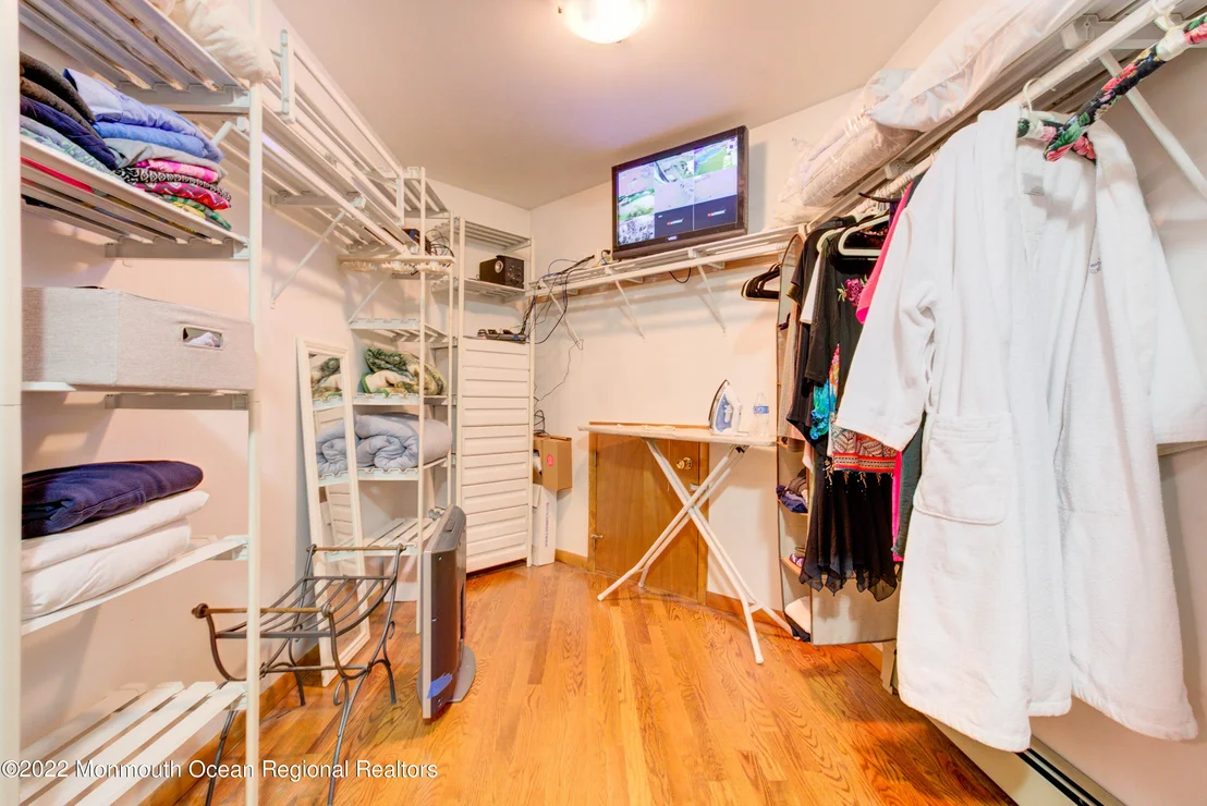 Photo of 1009 Plimsoll Pt