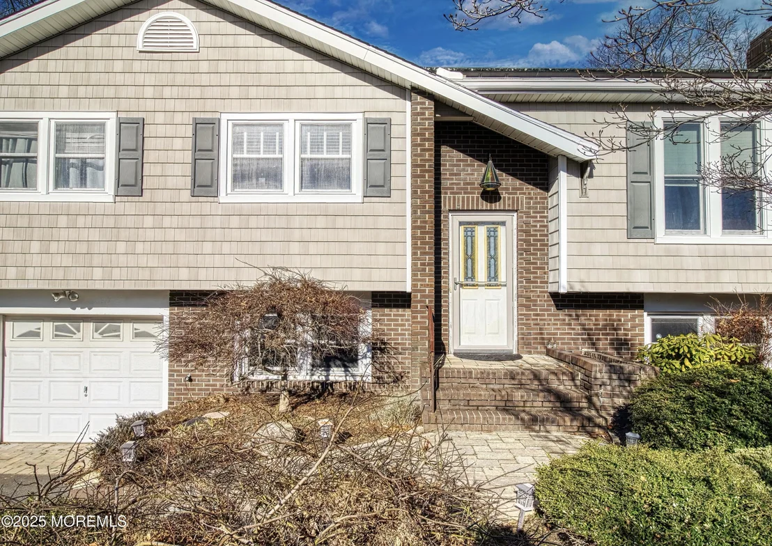 Photo of 721 Flagge Road
