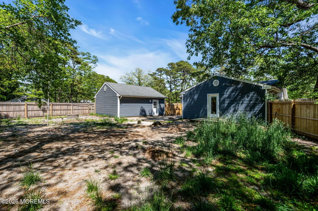 Photo of 705 Cedar Avenue