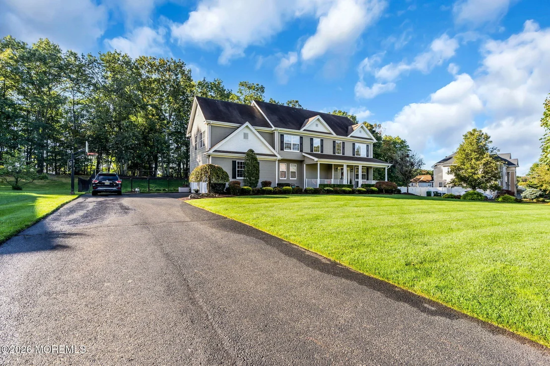 Photo of 15 Greenwich Drive