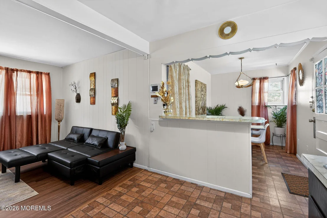 Photo of 19 Ashwood Drive