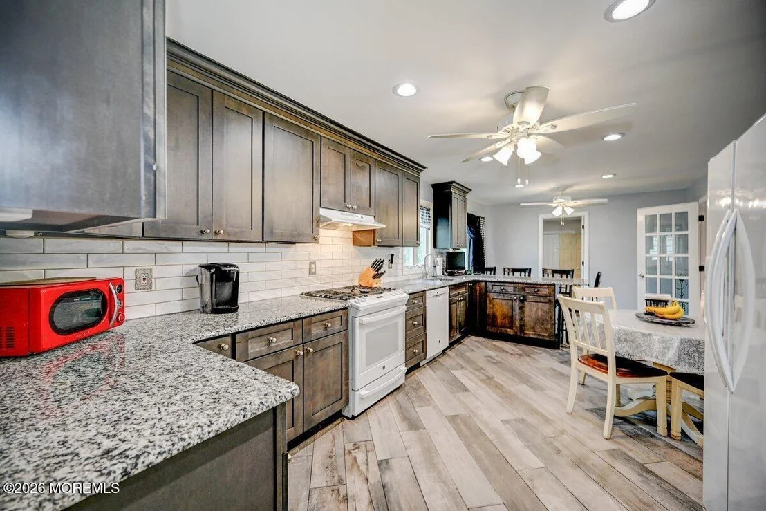 Photo of 6 Meadowbrook Drive