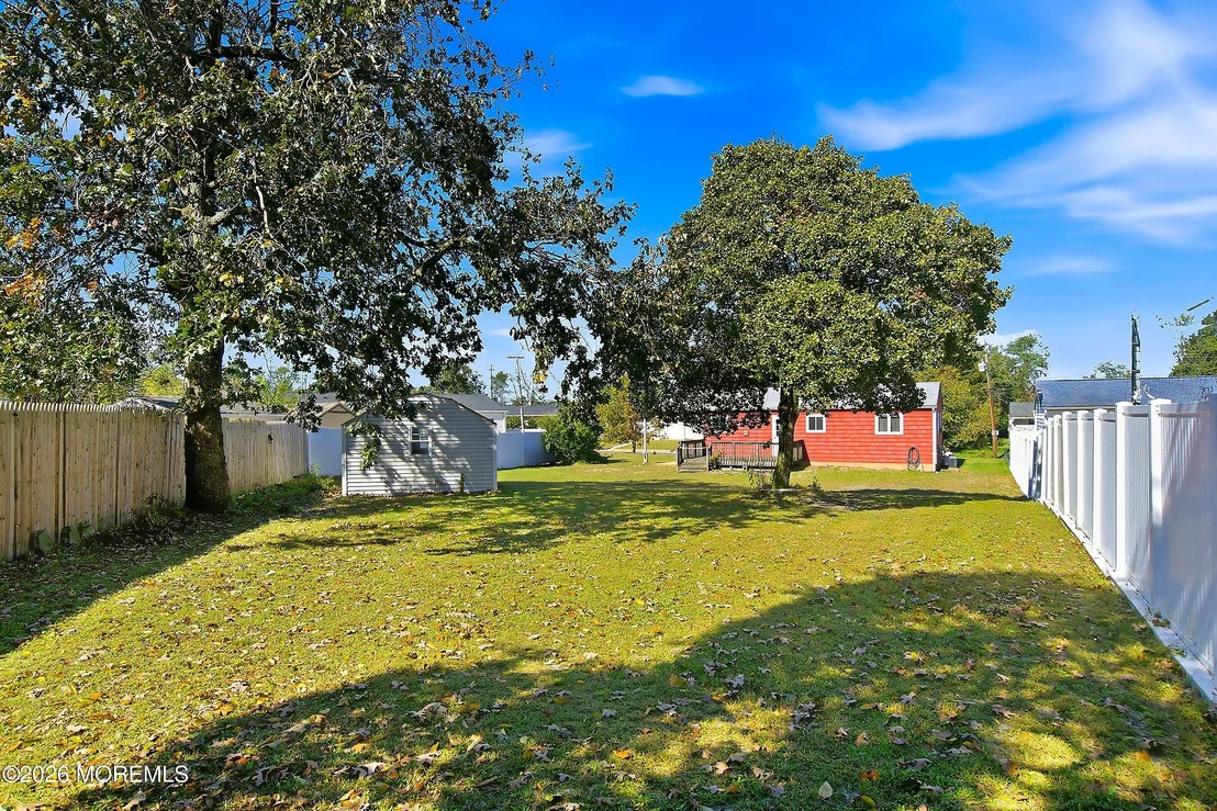 Photo of 84 Lakeland Drive