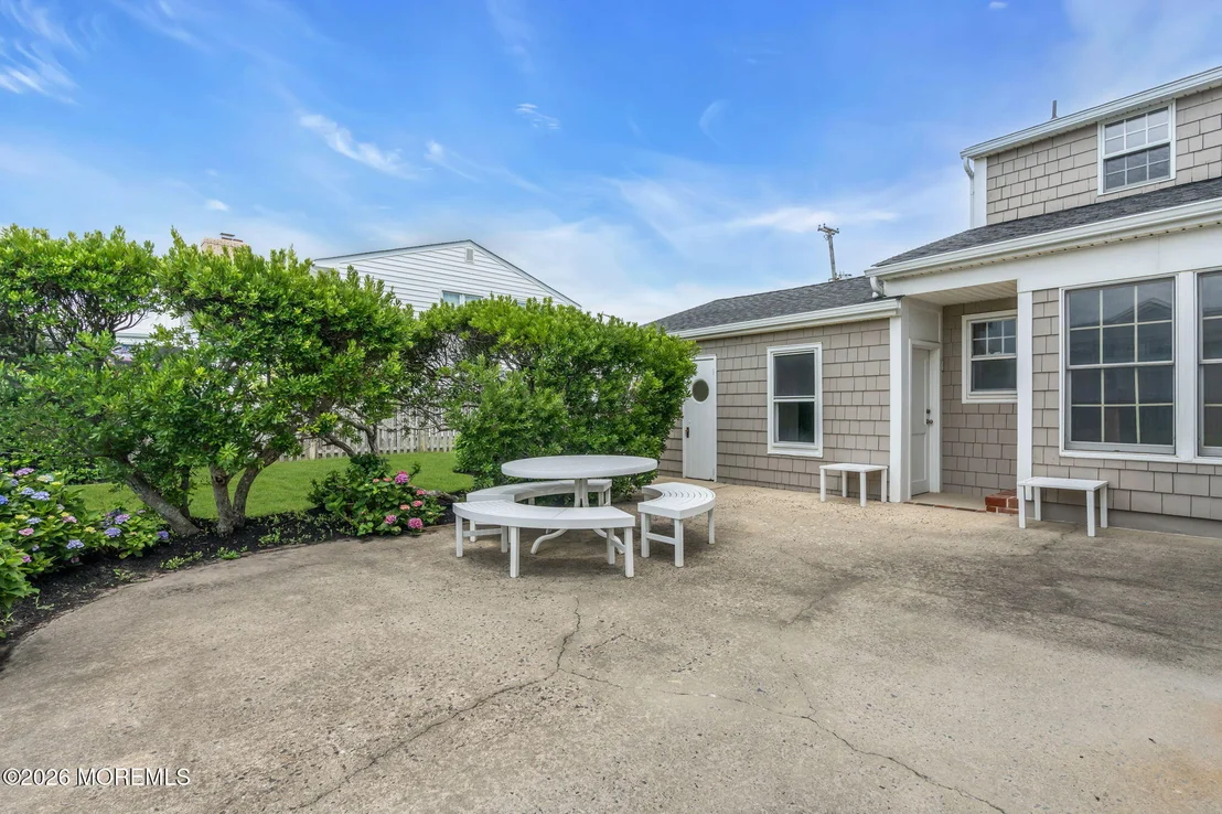Photo of 5 Howell Avenue