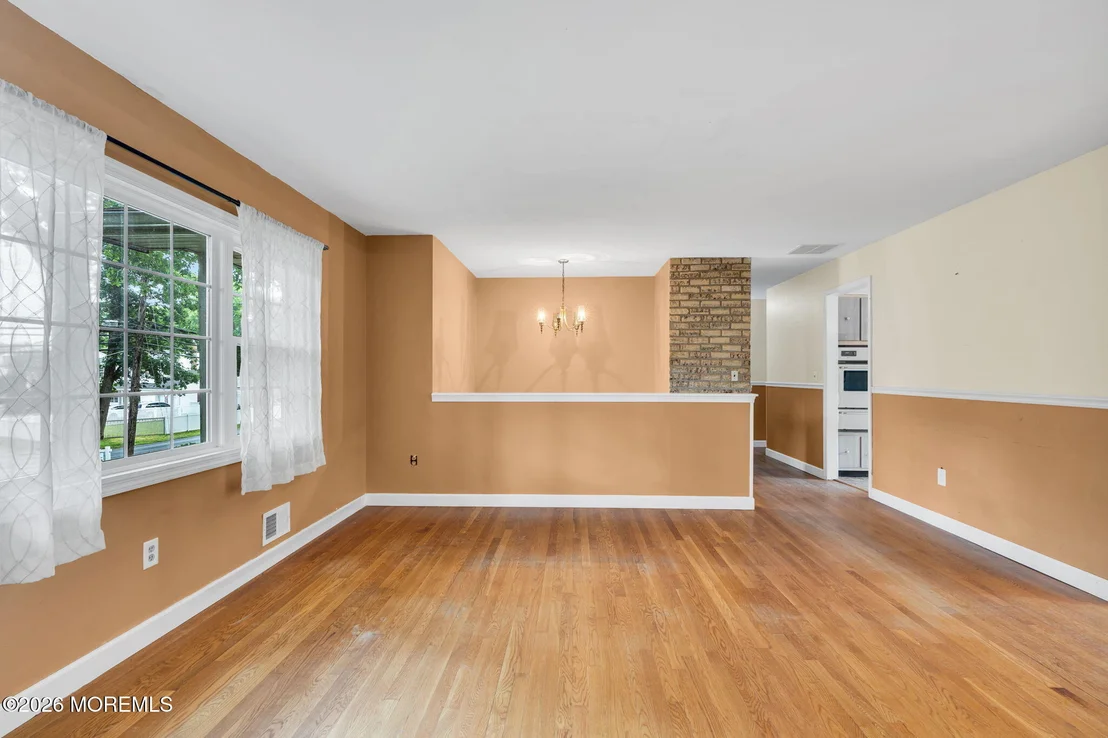 Photo of 114 Locust Avenue