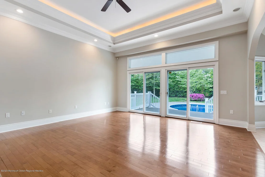 Photo of 9 S Tamarack Drive