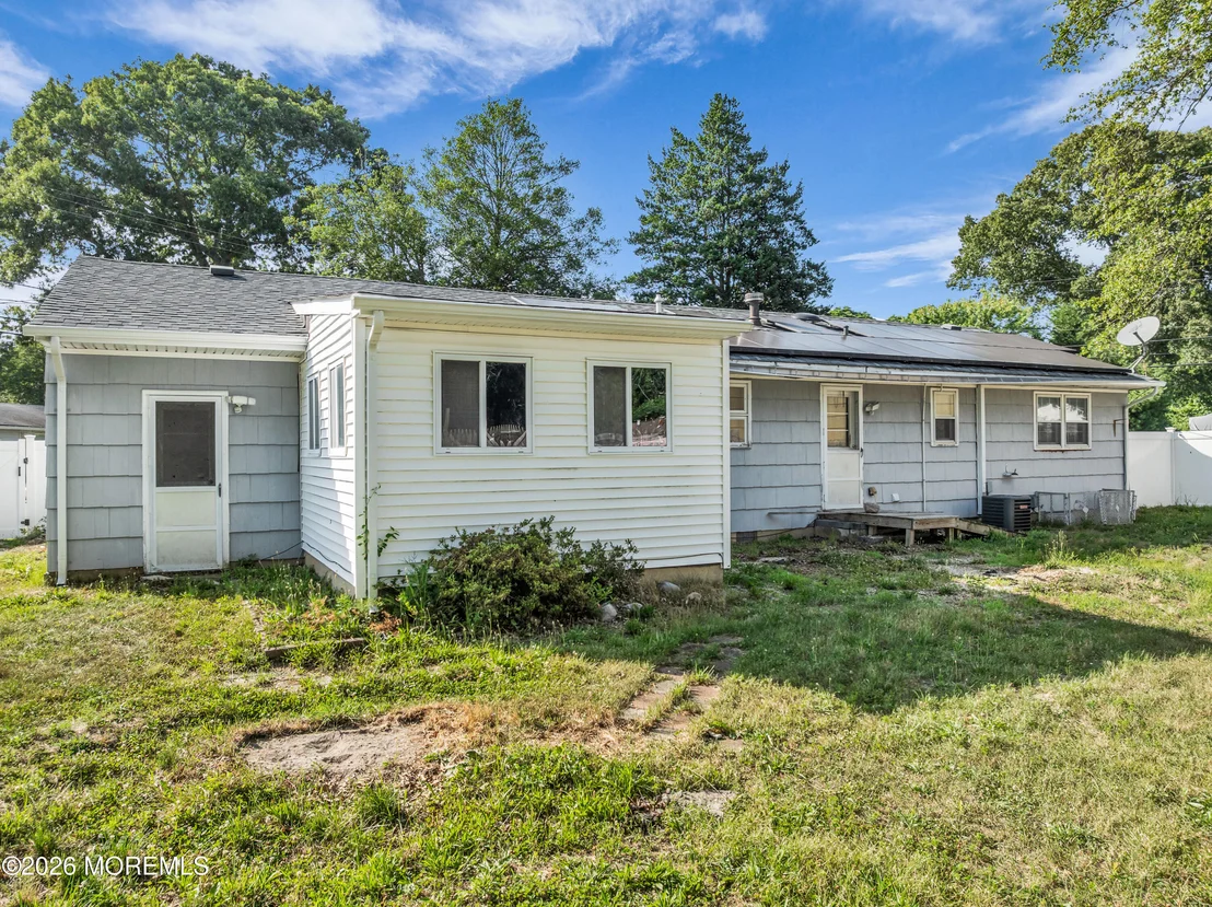 Photo of 399 Constitution Drive