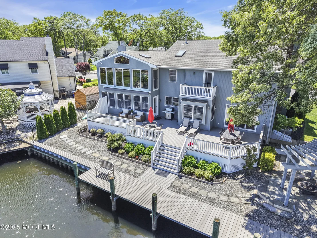 Photo of 560 Midwood Drive
