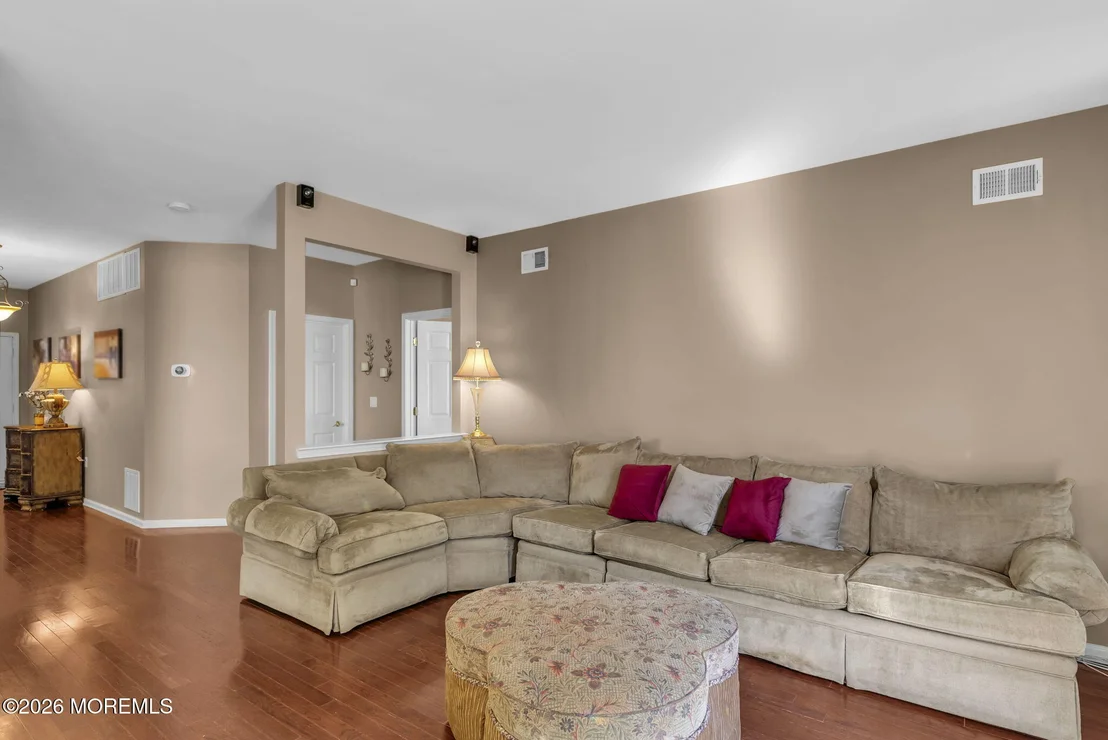 Photo of 18 Inkberry Lane