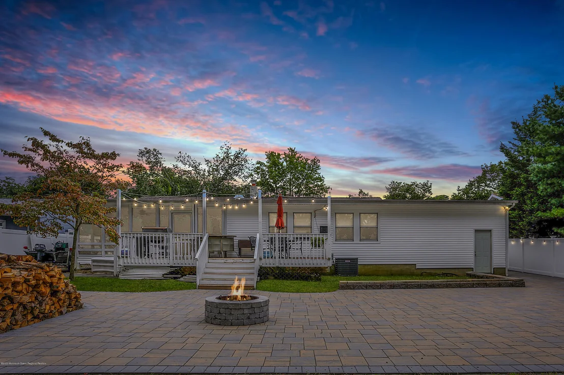 Photo of 188 Arizona Drive