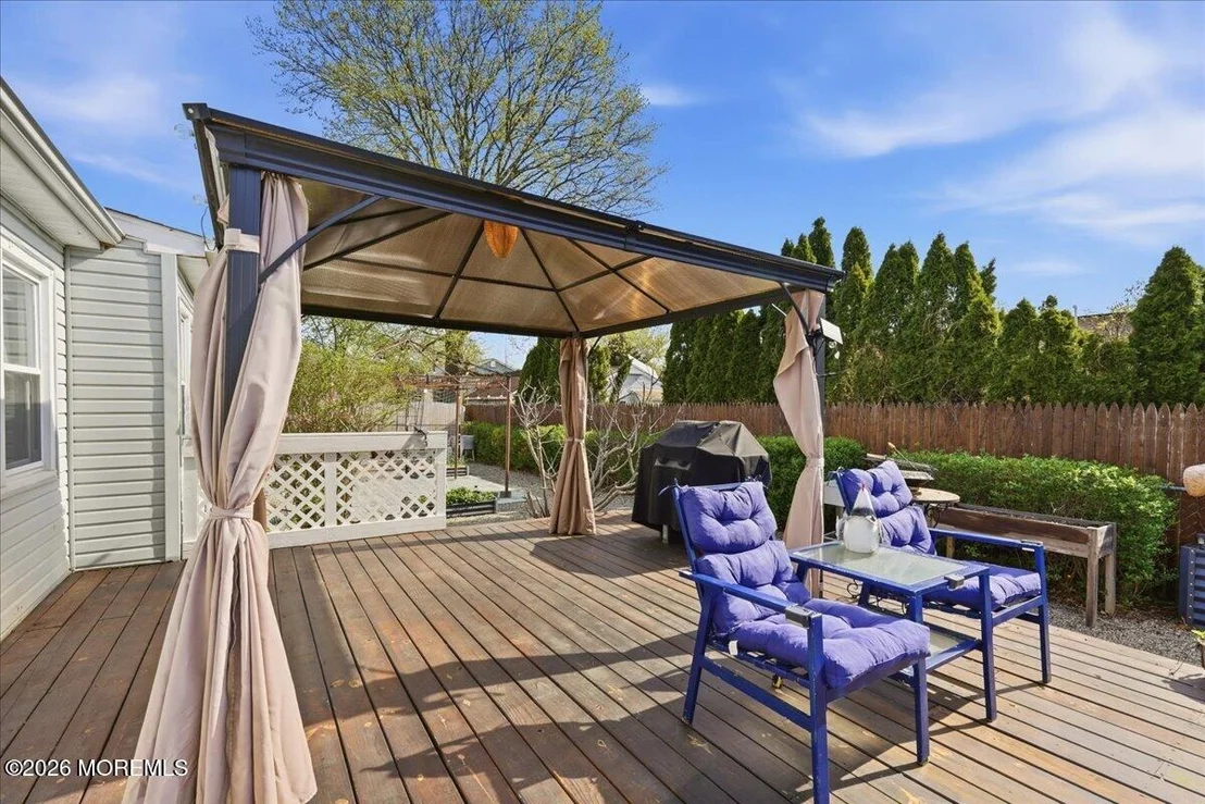 Photo of 503 Buttonwood Drive