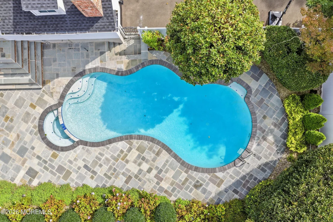Photo of 24 Circle Drive