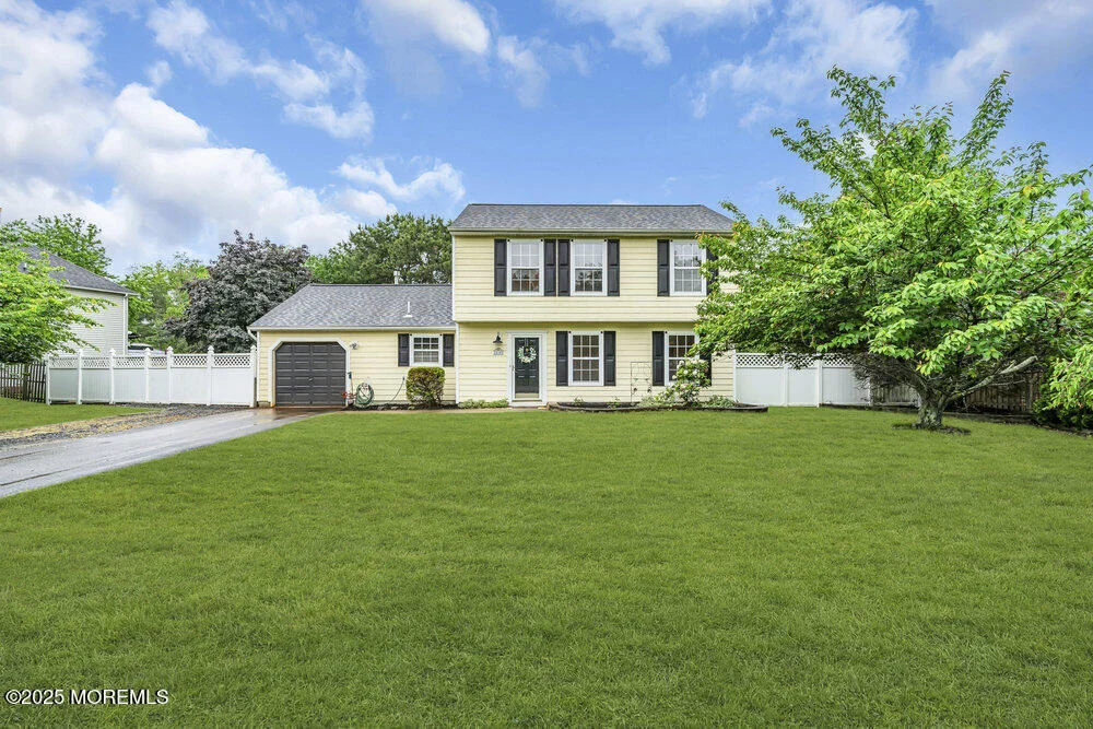 Photo of 810 Blenheim Drive