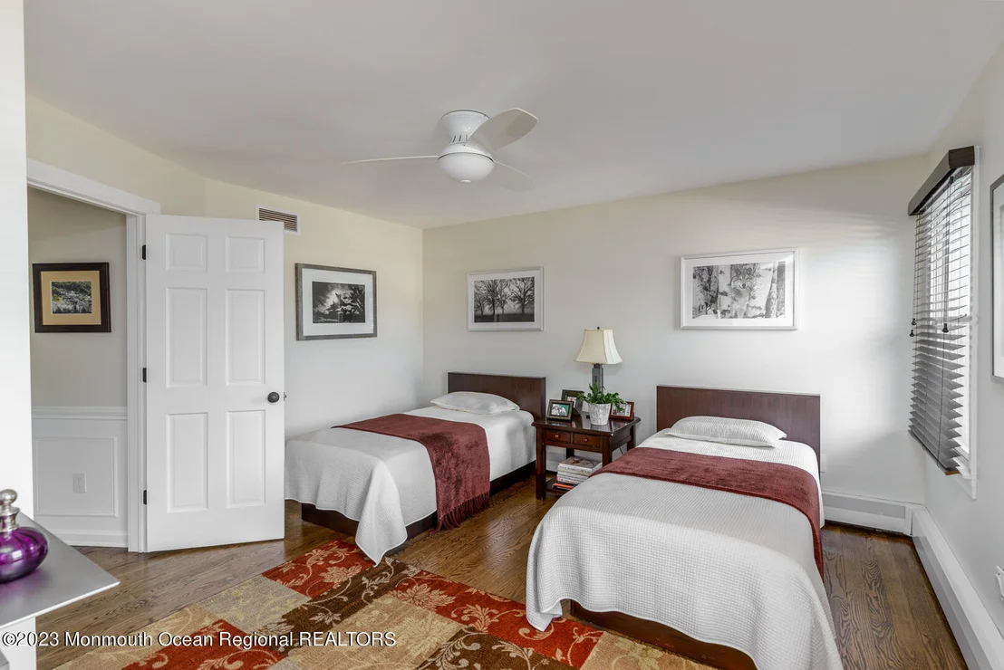 Photo of 74 Oak Knoll Drive