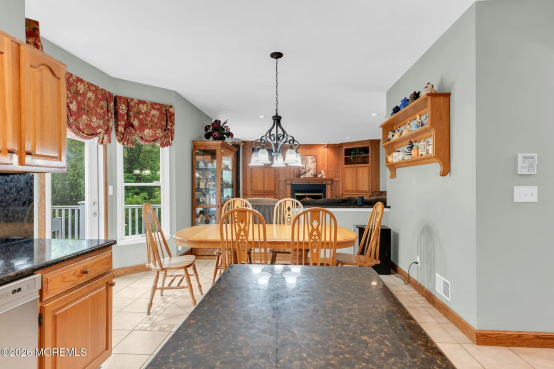 Photo of 4 Quaker Hill Road