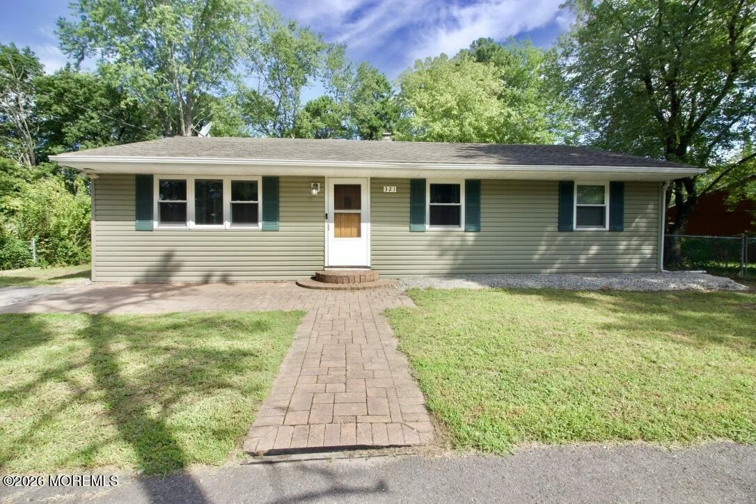 Photo of 321 Cherokee Drive