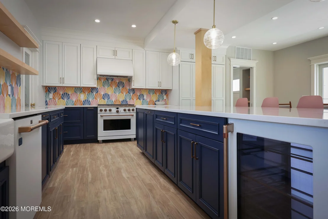 Photo of 116 8th Avenue