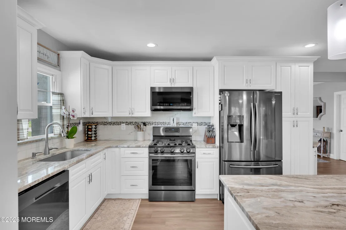 Photo of 741 Manor Drive