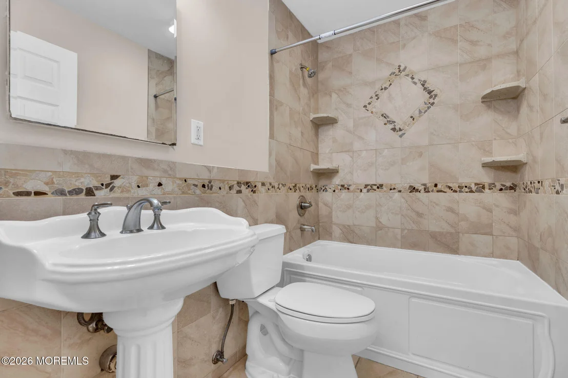 Photo of 121 Harding Drive