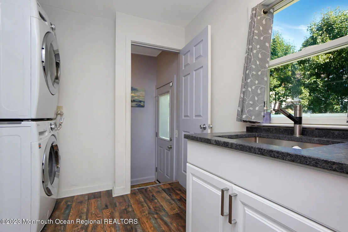 Photo of 175 Delaware Avenue