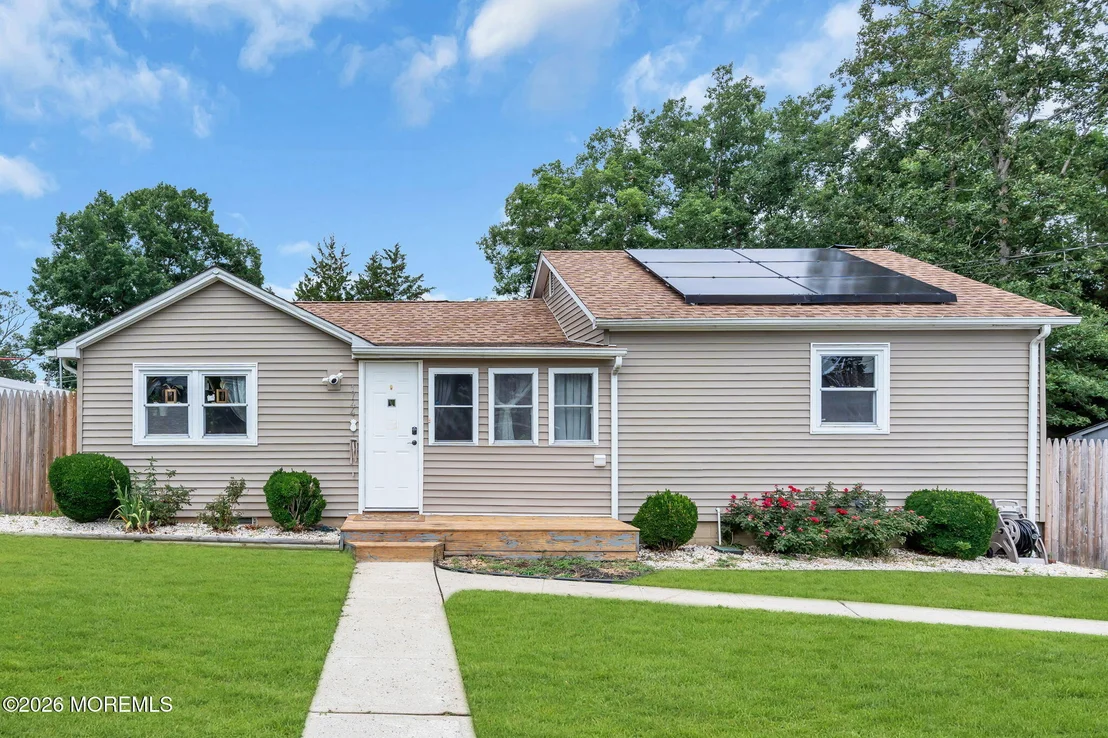 Photo of 1744 Whitcomb Road