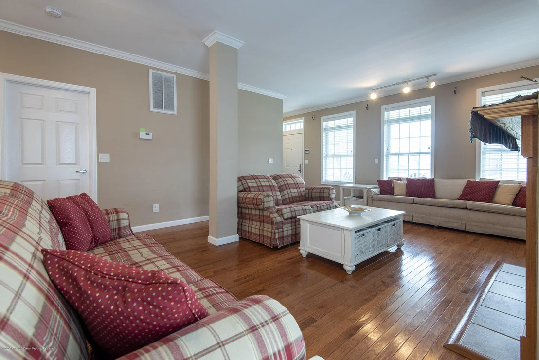 Photo of 416 15th Avenue