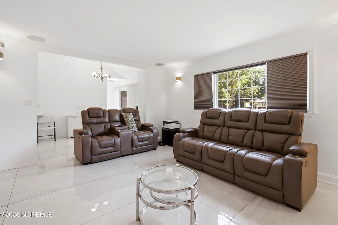 Photo of 17 Knoll Terrace