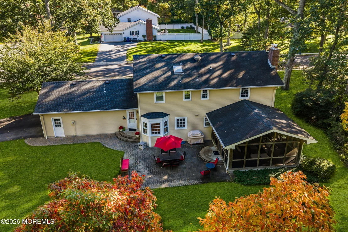 Photo of 17 Horicon Drive