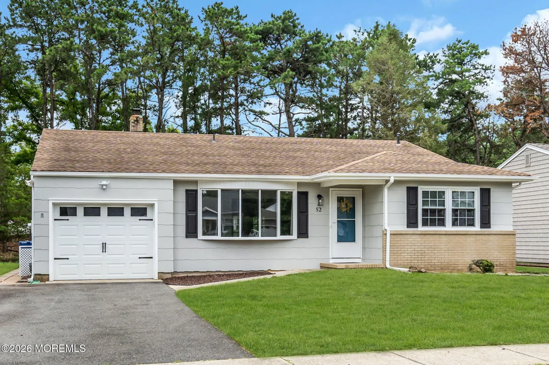 Photo of 52 Castleton Drive