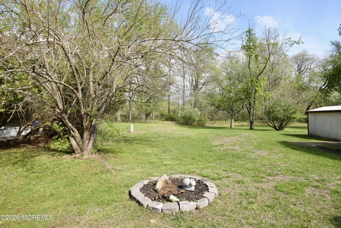 Photo of 562 Sara Drive