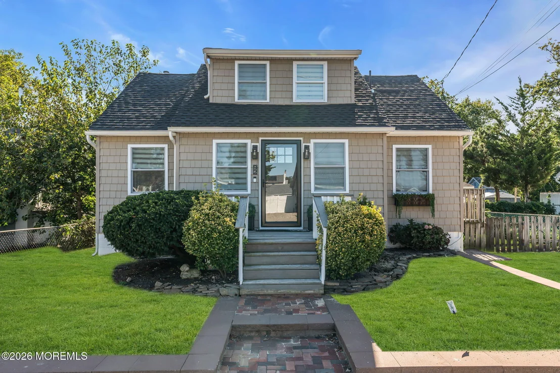 Photo of 92 Pinehurst Road