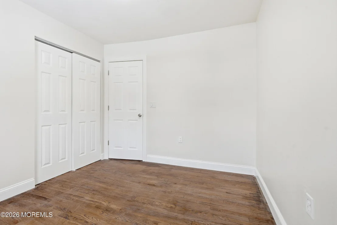 Photo of 16 Crest Road