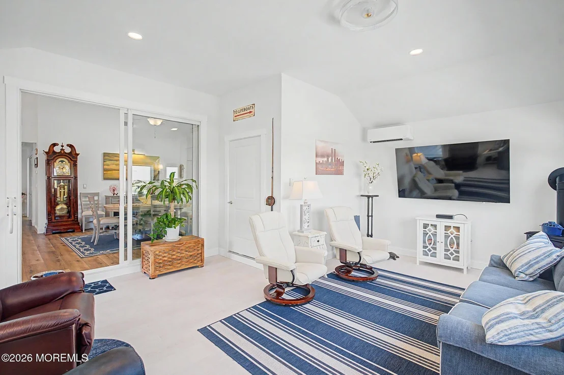 Photo of 418 Dock Road