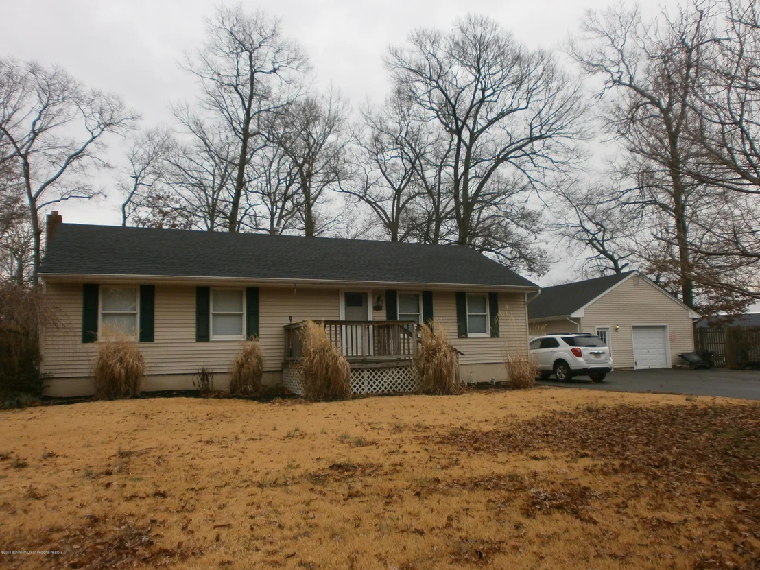 Photo of 581 Peter Avenue