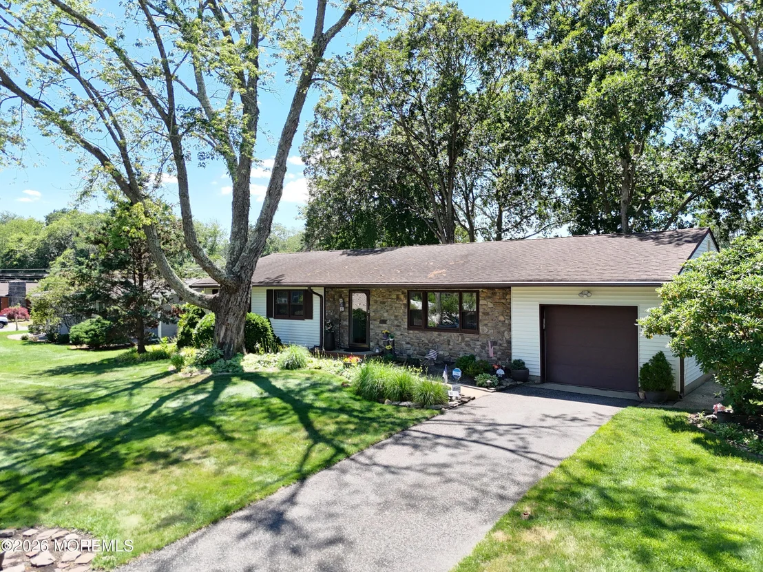 Photo of 262 Arizona Drive
