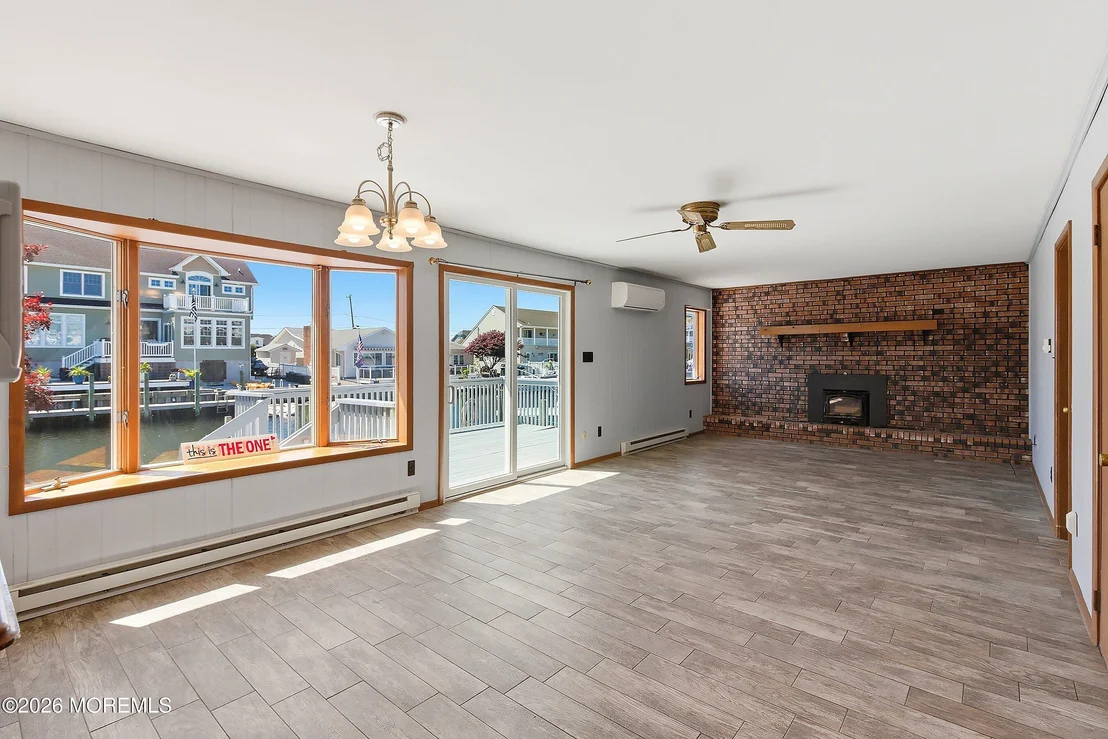 Photo of 832 Forepeak Drive