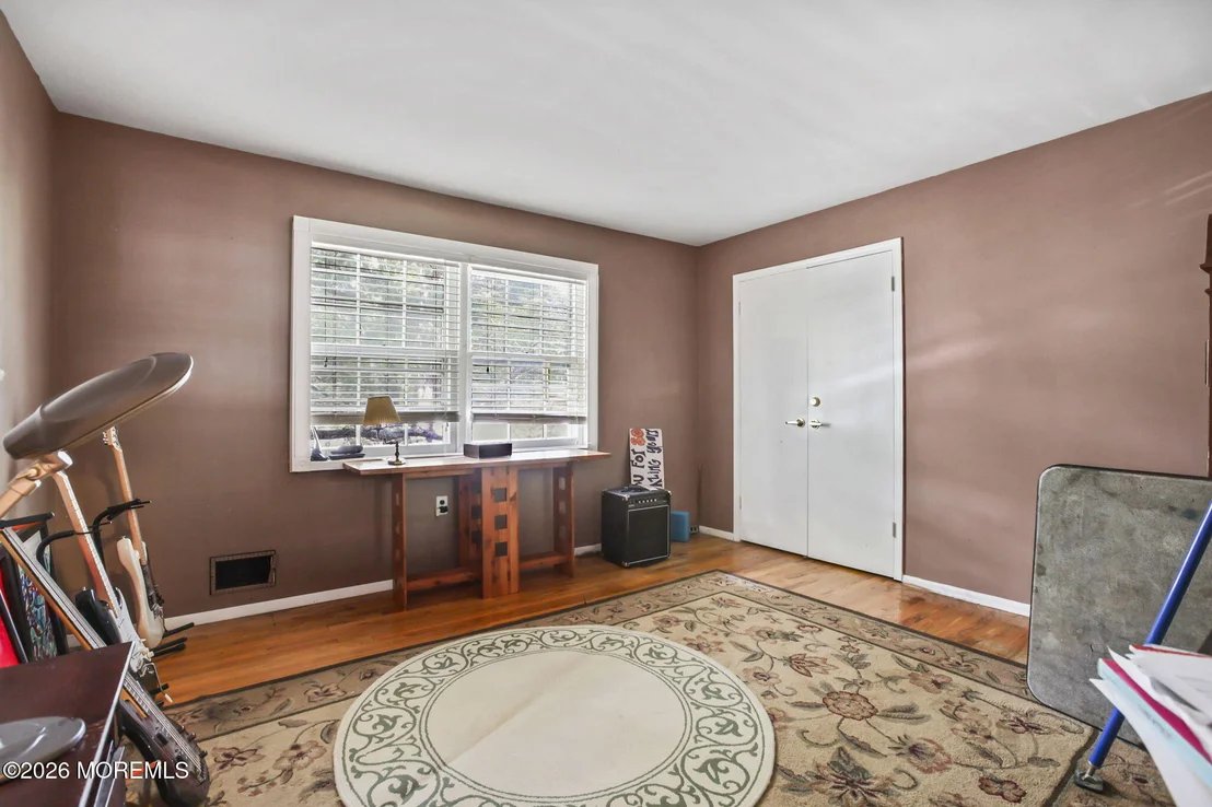 Photo of 5 Spencer Circle
